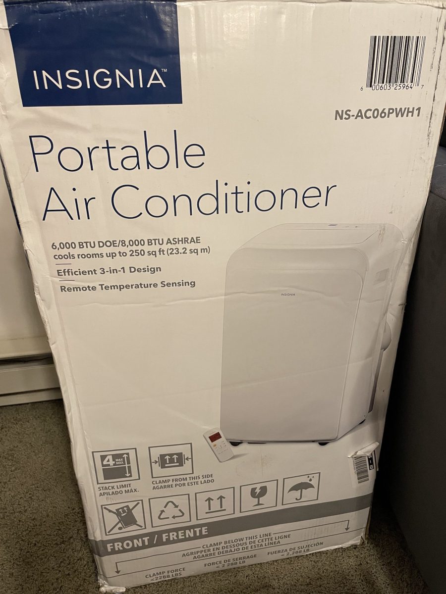 Portable Air Conditioner Insignia 250 sqft, like new, 200 KSA ILLINOIS